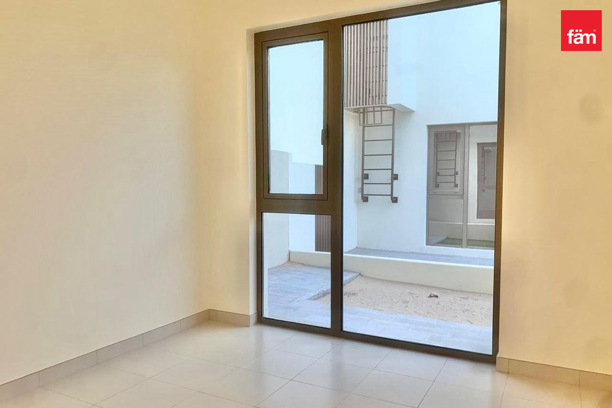 Unfurnished I Single Row I Best Price — 4