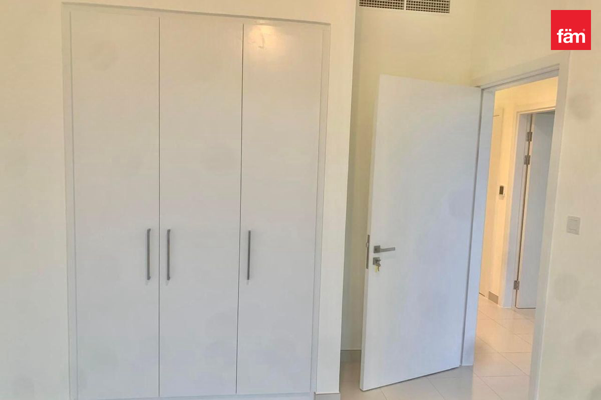 Unfurnished I Single Row I Best Price — 3