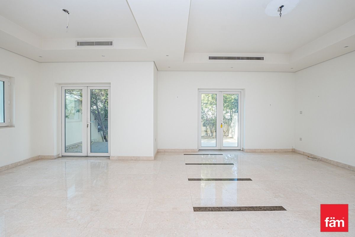 Well Kept | Vacant | Ready To Move In — 2