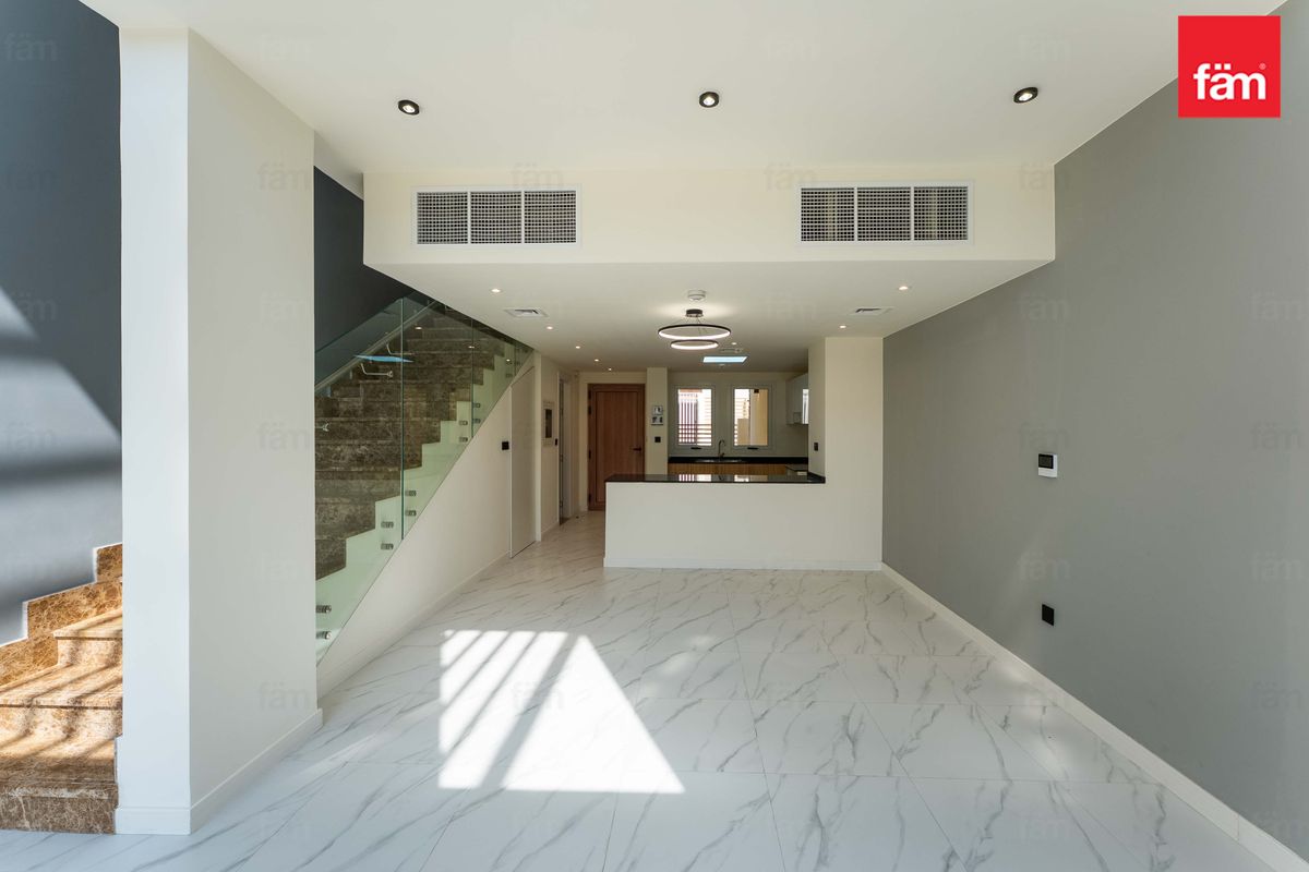 Хорошая цена | Сдается в аренду | Вид на бассейн — 2
