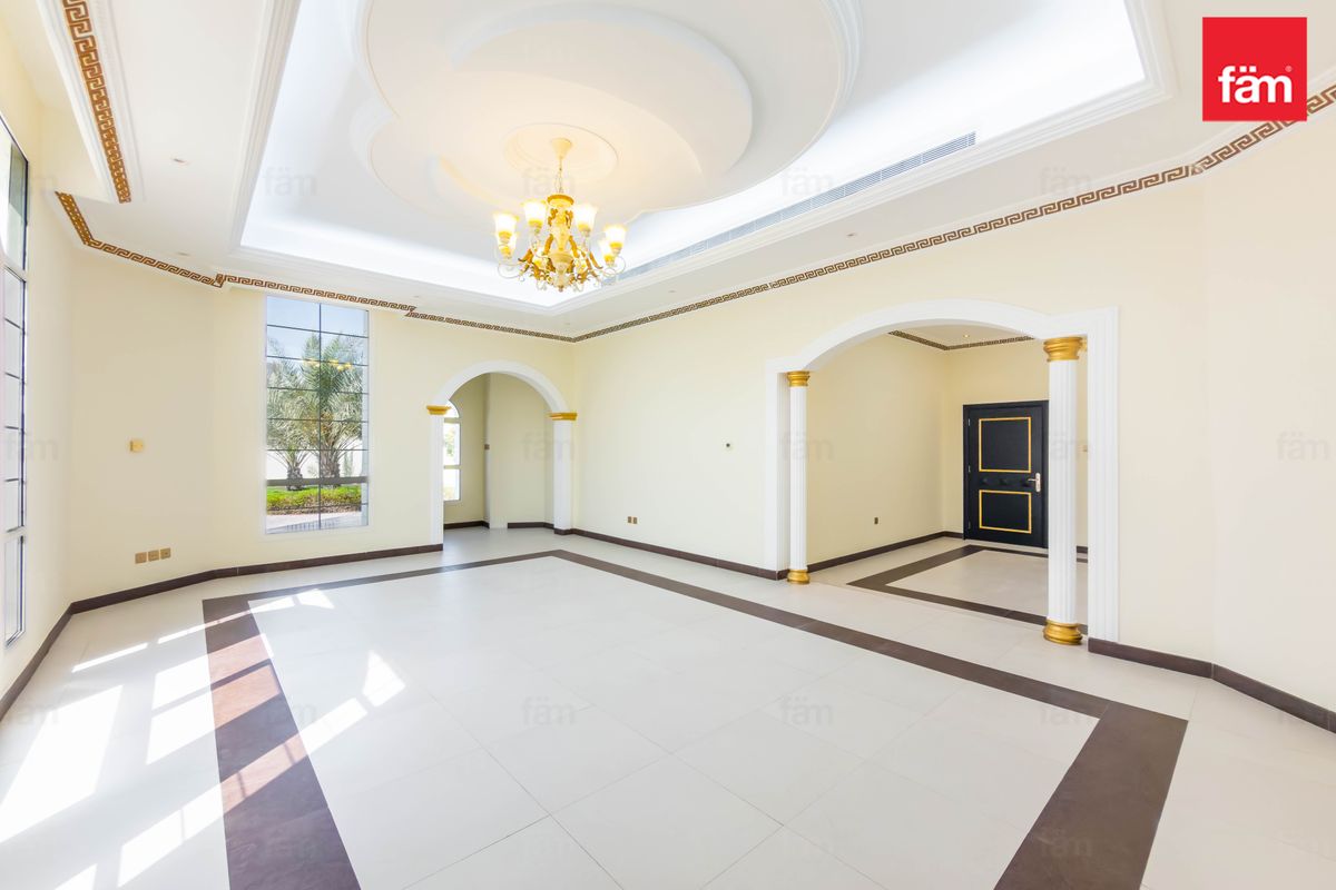5br Вилла | Отремонтирована | Новый бассейн и сад — 2