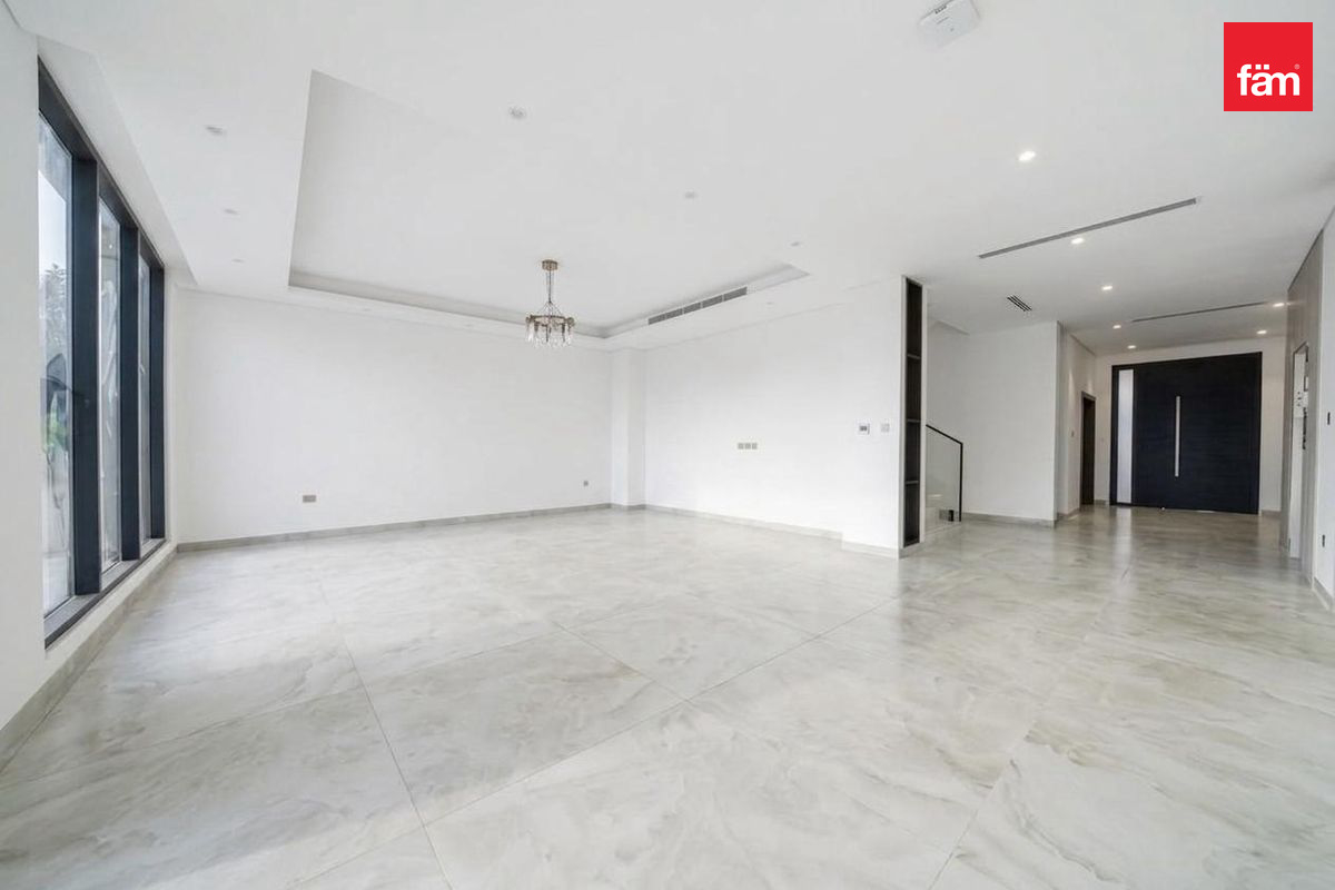 Первый ряд | Угловая планировка | Vastu | 2 Living Area — 4