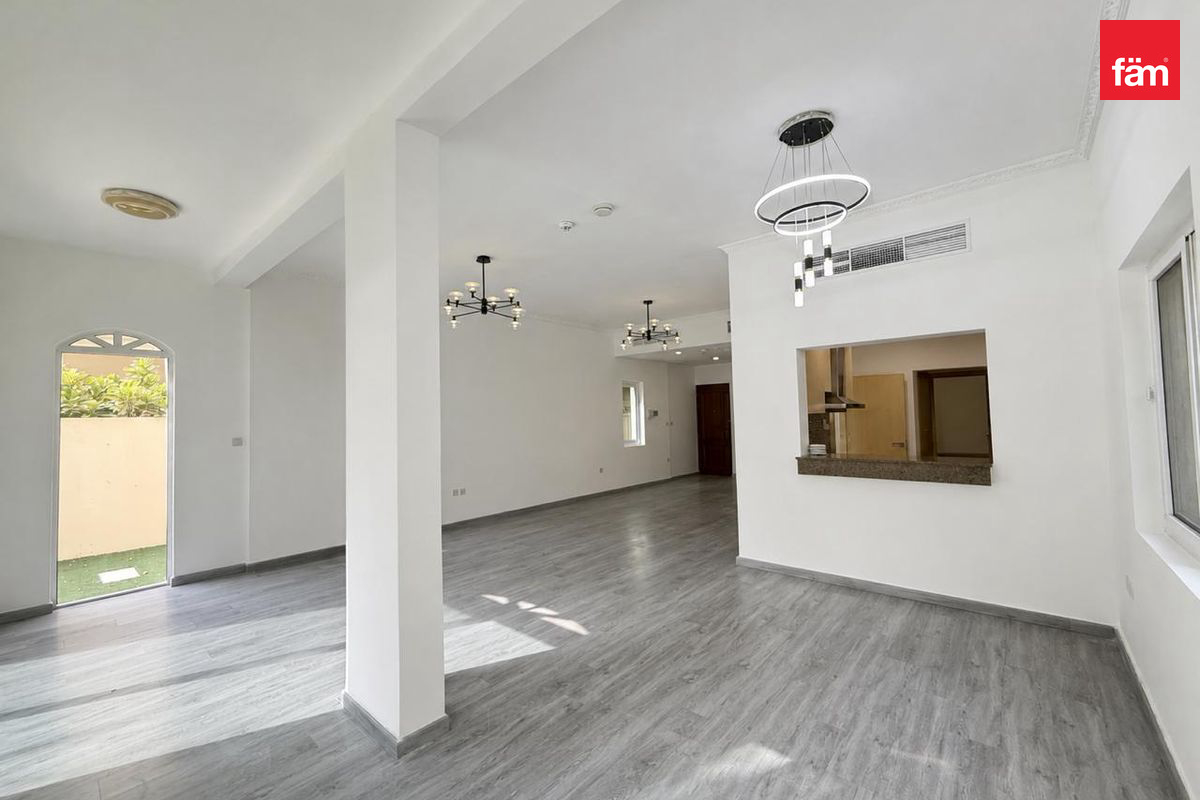 Первый ряд | Расширенная | Villanova | La Quinta — 5
