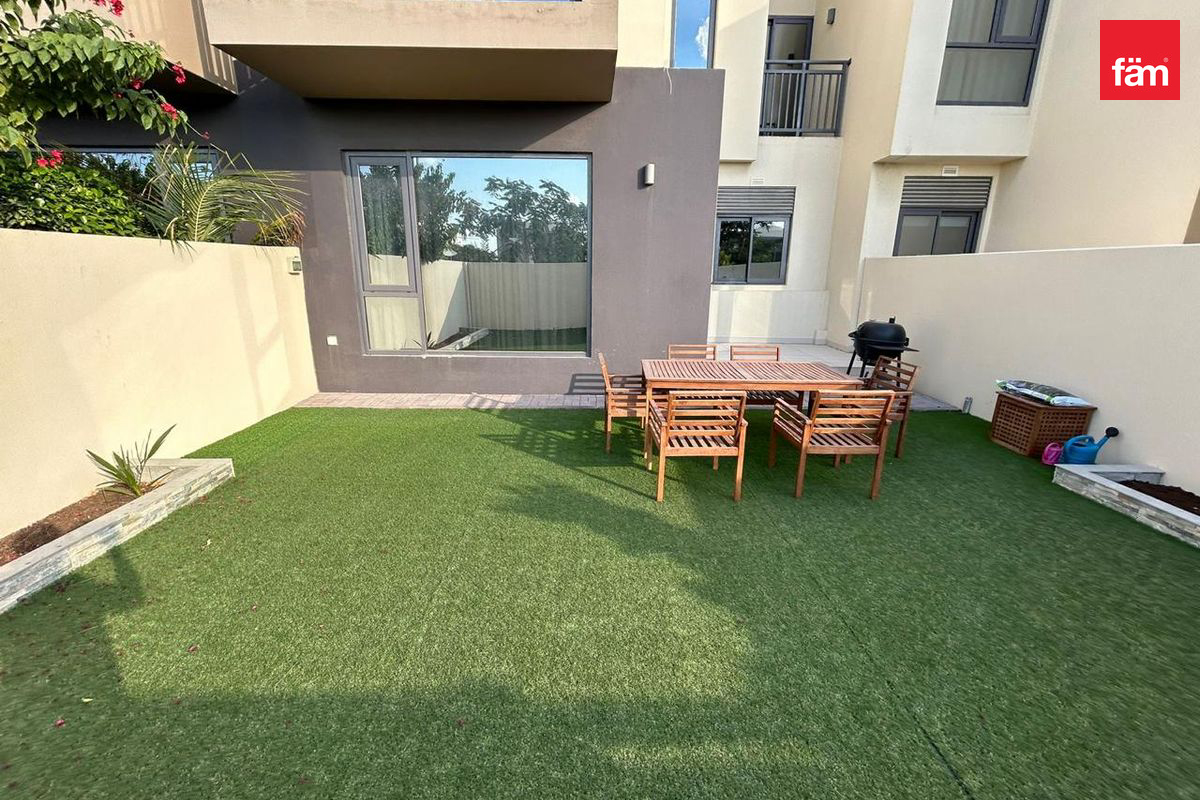 Single Row | Spacious | 3br+Maids — 2