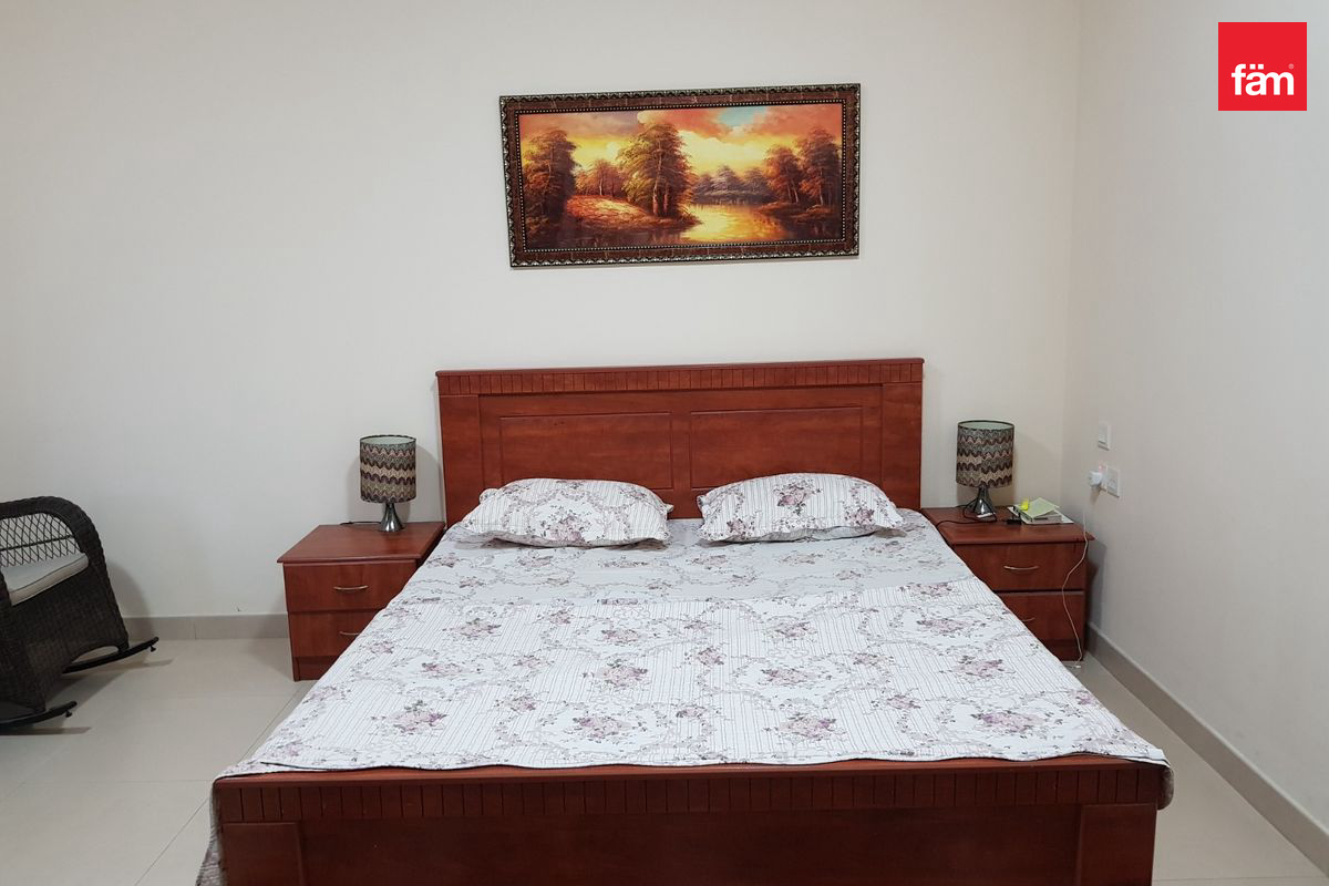 Elegant 3br Villa | Prime Location — 5