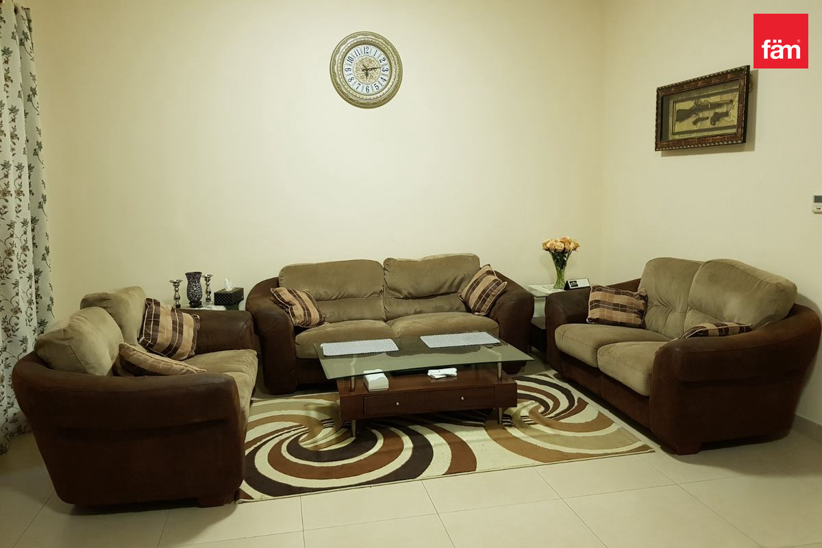 Elegant 3br Villa | Prime Location — 3